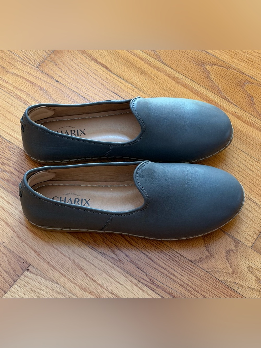 CHARIX GRAY Slip-On Leather Flats for Women